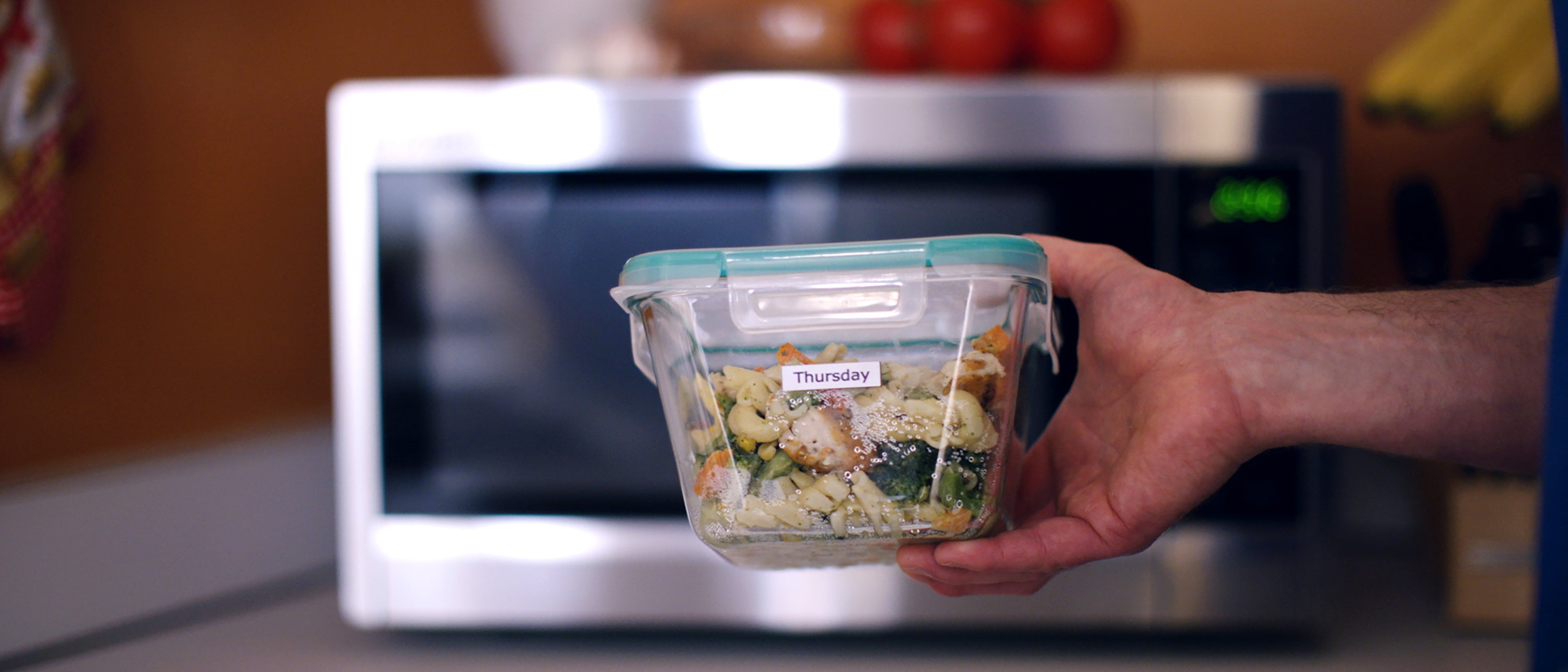 LABEL MAGIC - Refrigerator Magnets that track Food Freshness