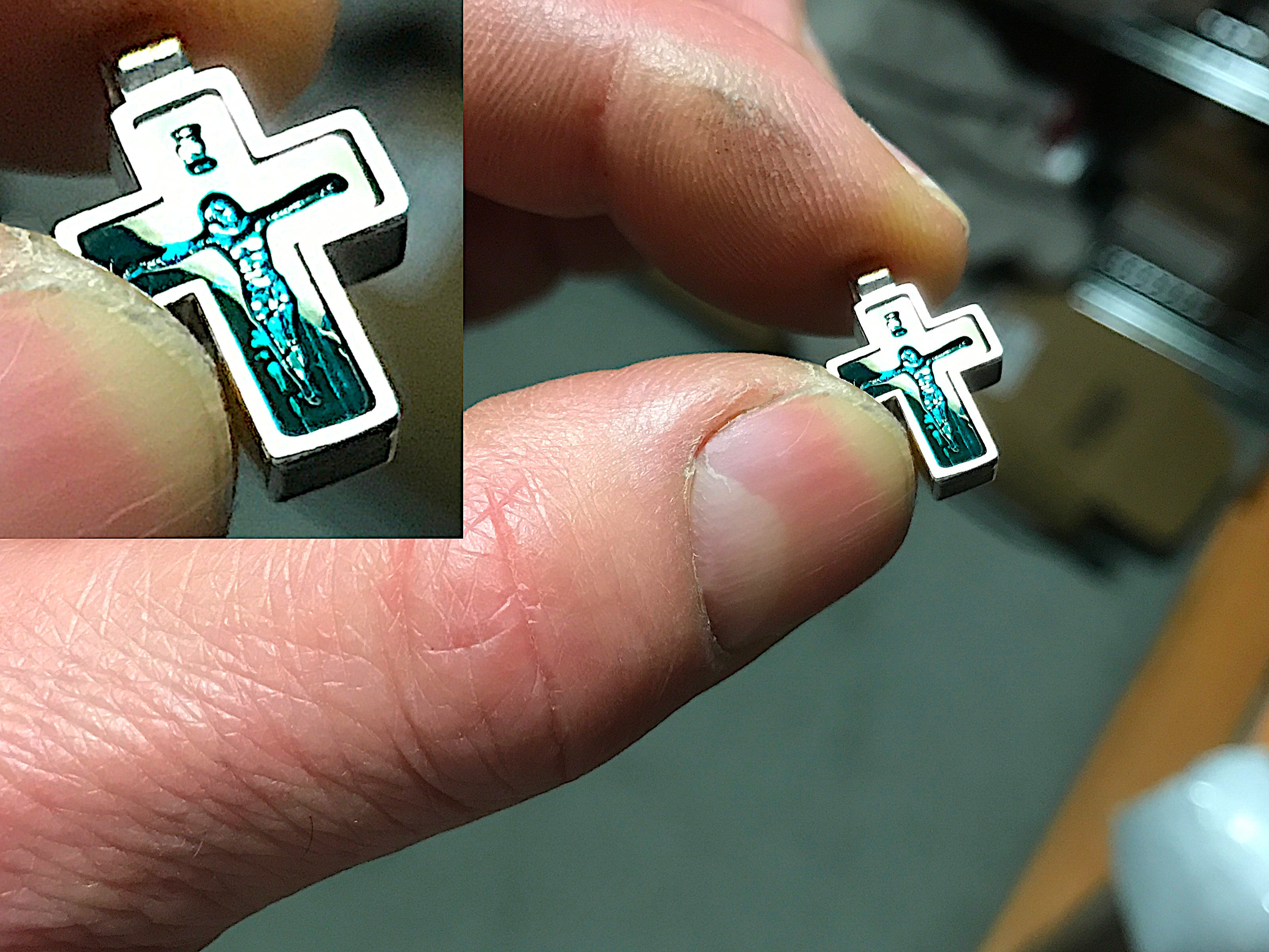 Son Jewel - Crosses made from Light